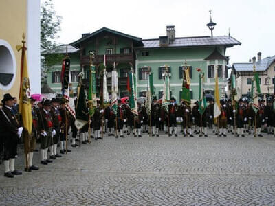 25-jähr. Priesterjub. Baons-Kurat Dr. Trausnitz Bild 13