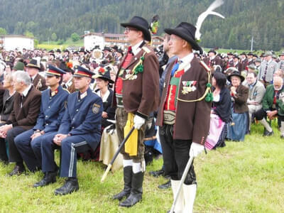 Bat. Schützenfest Waidring 17.05.2015 Bild 1