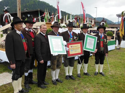 Bat. Schützenfest Waidring 17.05.2015 Bild 14