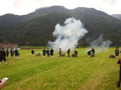 Bat. Schützenfest Waidring 17.05.2015 Bild 8