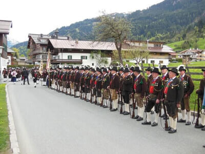 Lü Empfang Kitzbühel 04.05.2015 Bild 8