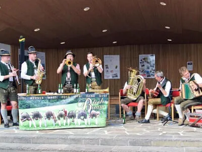 Trachtenmodeschau Oberndorf 07.10.2017 Bild 10