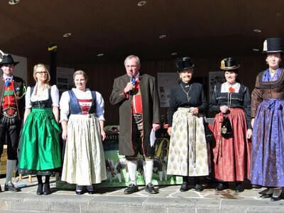 Trachtenmodeschau Oberndorf 07.10.2017 Bild 9
