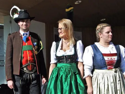 Trachtenmodeschau Oberndorf 07.10.2017 Bild 8
