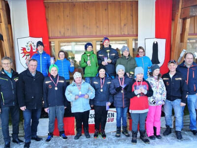 JS Eisstockschießen in Brixen 11.02.2017 Bild 13