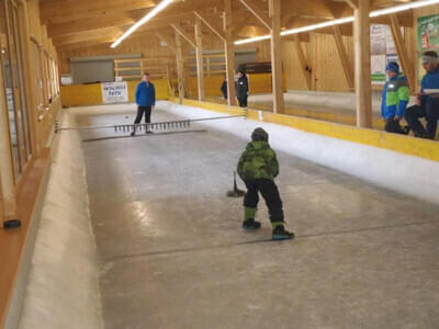 JS Eisstockschießen 2018 Brixen Bild 5