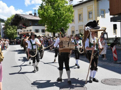 Baon-Fest Kössen Umzug 19.05.2019 Bild 37