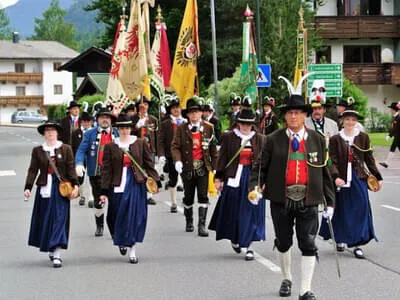 Einmarsch und Kranzniederlegung  Bild 54