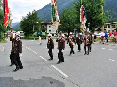 Einmarsch und Kranzniederlegung  Bild 50